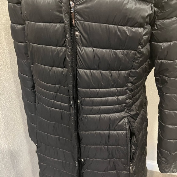 Laundry by Shelli Segal black puffer coat - Picture 2 of 6